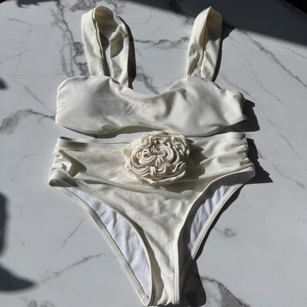 Elegant Cream Bikini Set with Floral Detail
